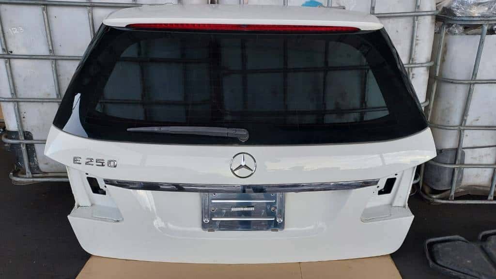 Mercedes-Benz Mercedes Benz E250 wagon (W212 Early Model] ) HAUTE back door/rear