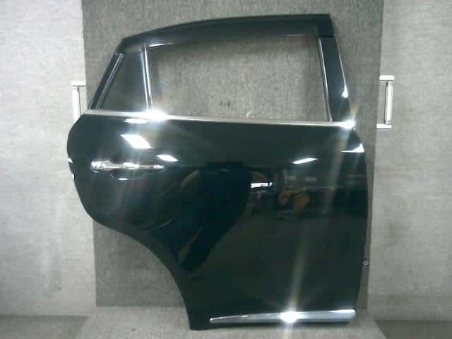 Rear Right Door Assembly TOYOTA Harrier 2018 DAA-AVU65W 6700348170