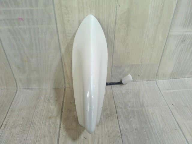 Antenna TOYOTA Harrier 2018 DAA-AVU65W 8630048360A0