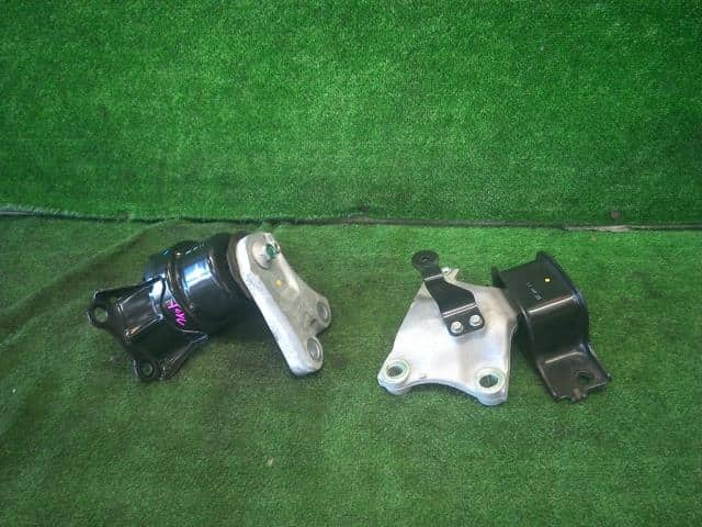 Engine Parts HONDA Fit 2019 DBA-GK4